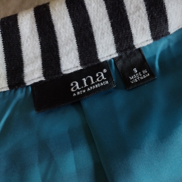 Ana striped blazer - Size S - formal wear - Picture 4 of 5